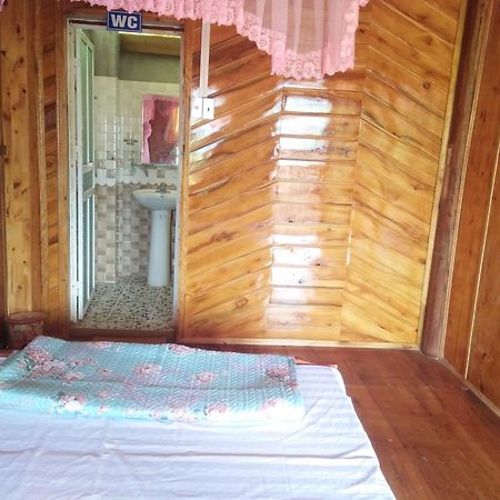Tran Xuan Homestay Ba Be Village Rum bild