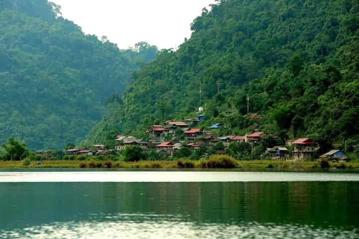 Tran Xuan Homestay Ba Be Village Exteriör bild