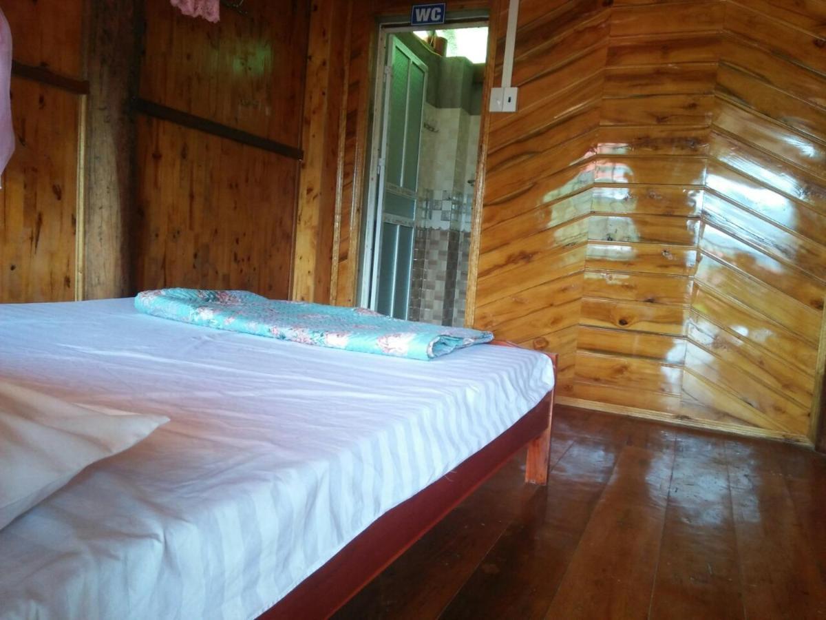 Tran Xuan Homestay Ba Be Village Exteriör bild