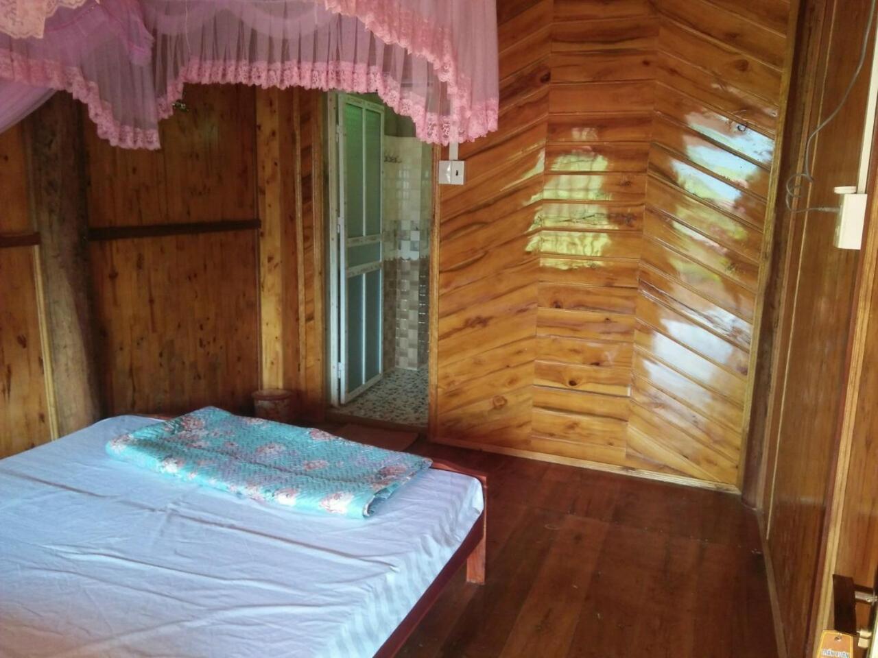 Tran Xuan Homestay Ba Be Village Rum bild